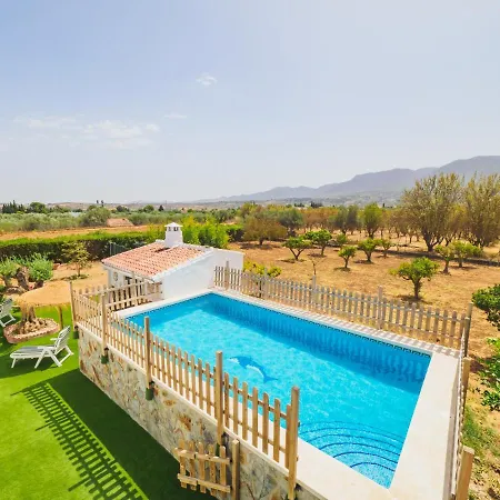 Cubo's Isabel Privacy & Relax Alhaurin el Grande